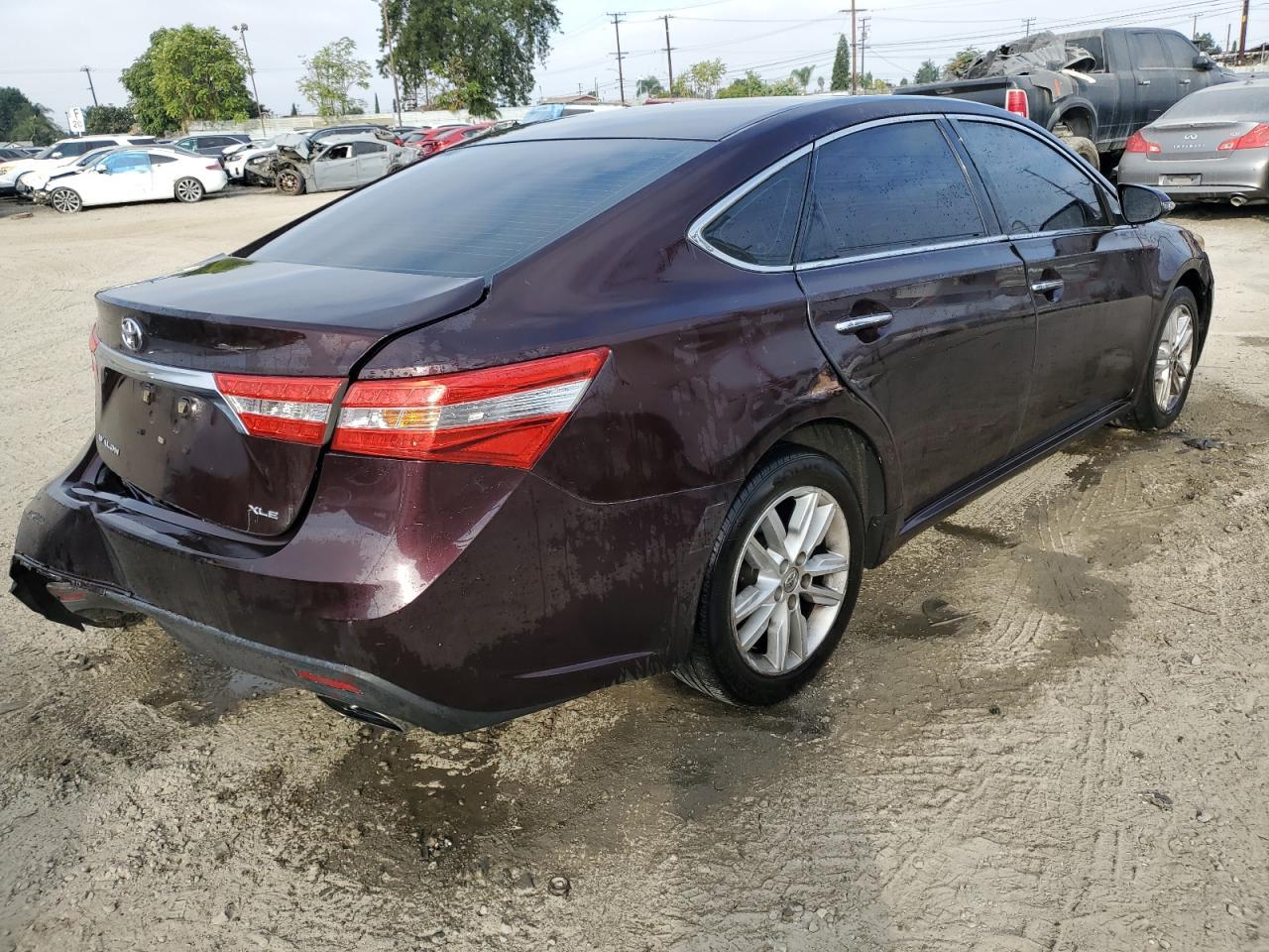 2013 TOYOTA Avalon