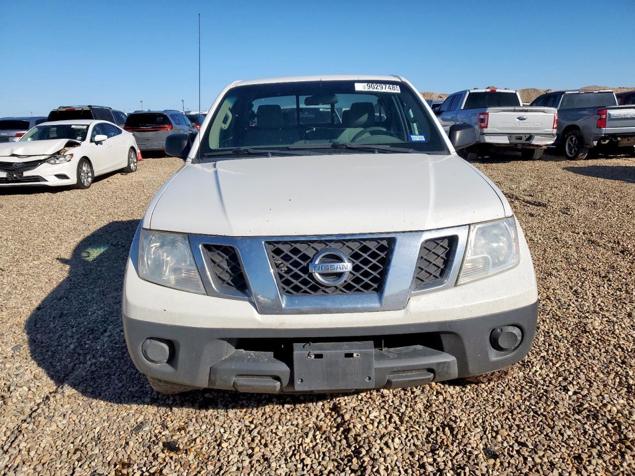 2016 NISSAN Frontier