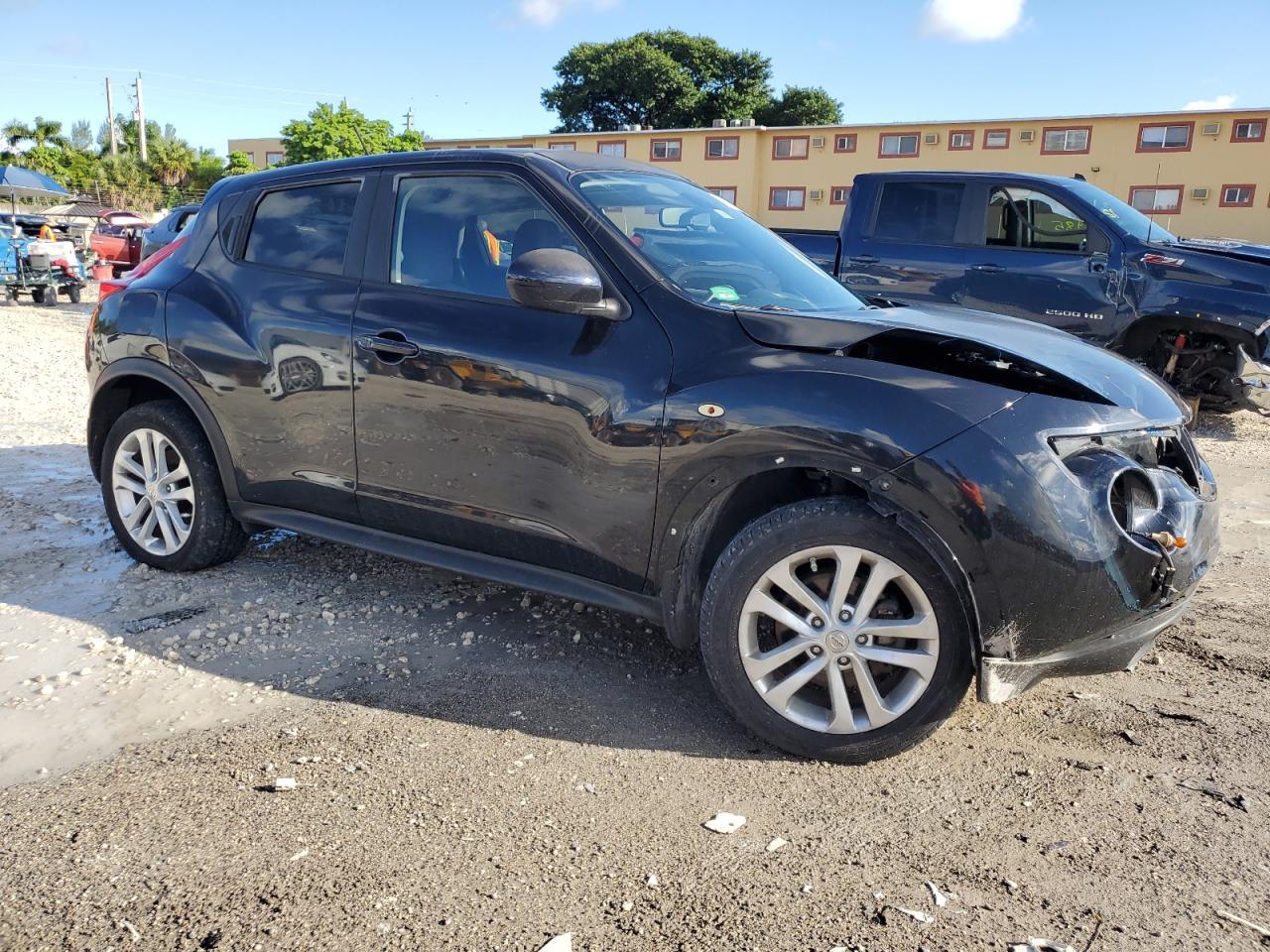 2012 NISSAN Juke