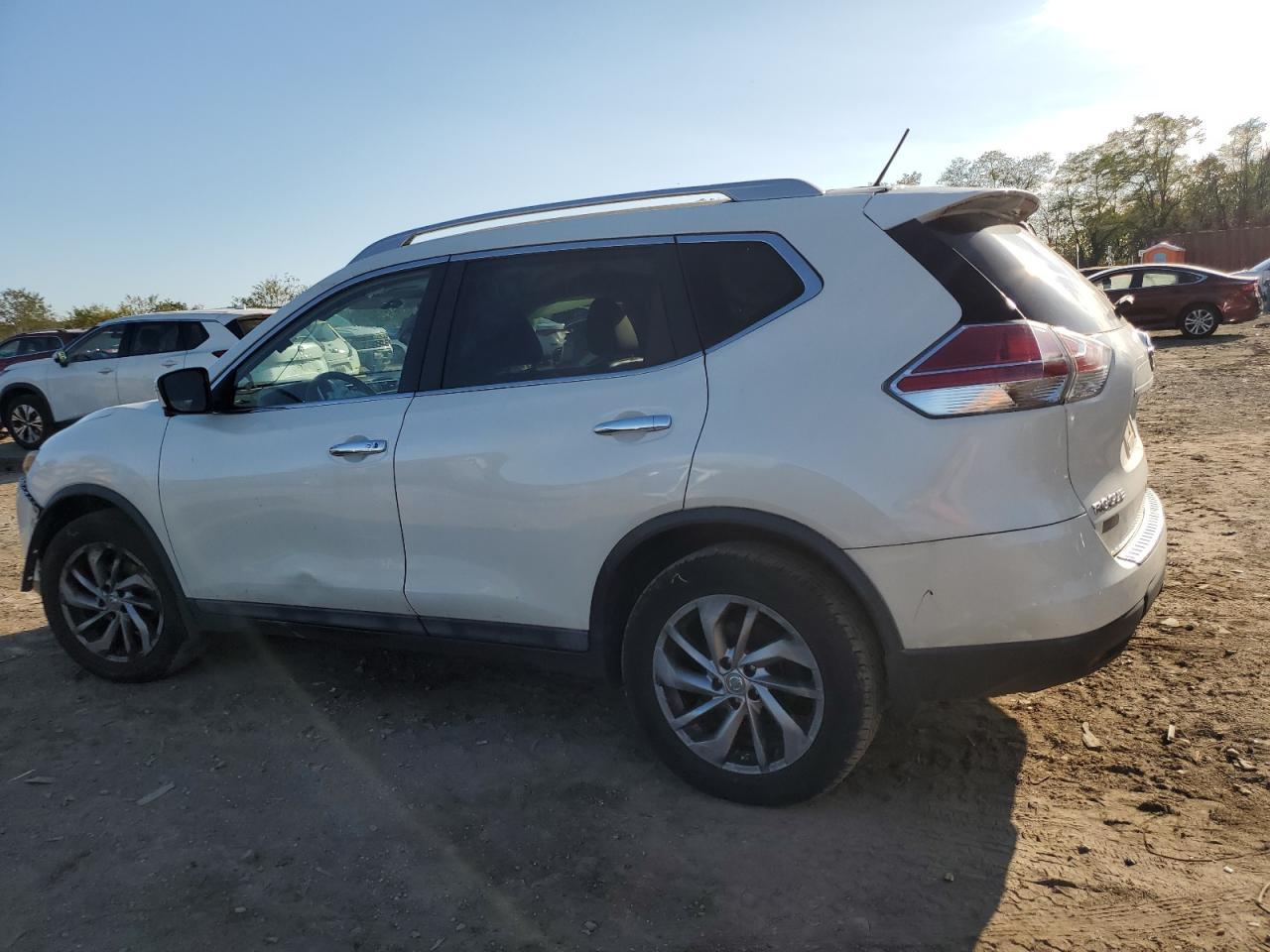 2015 NISSAN ROGUE