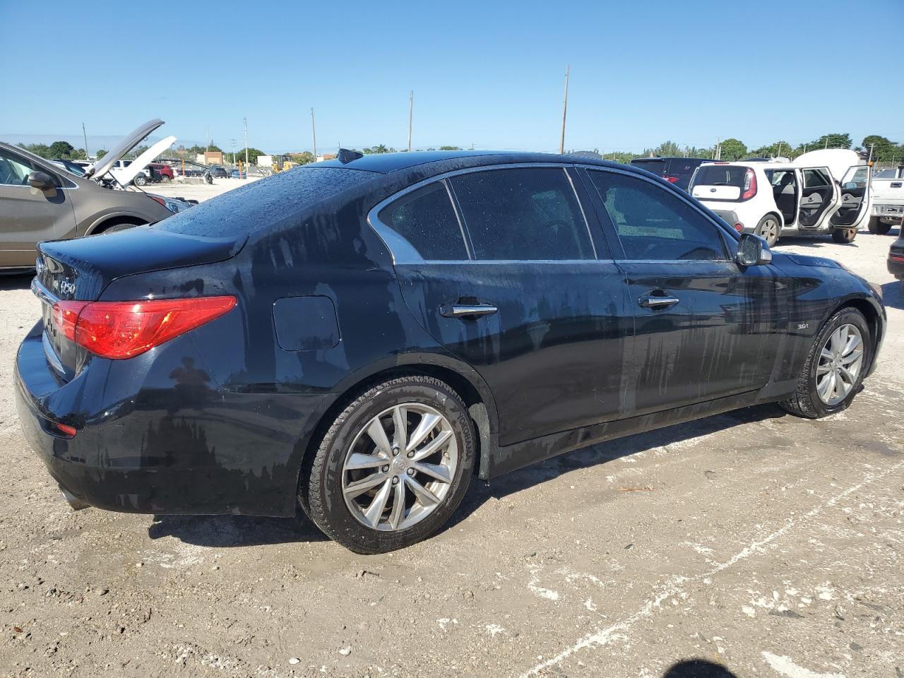 2017 INFINITI Q50