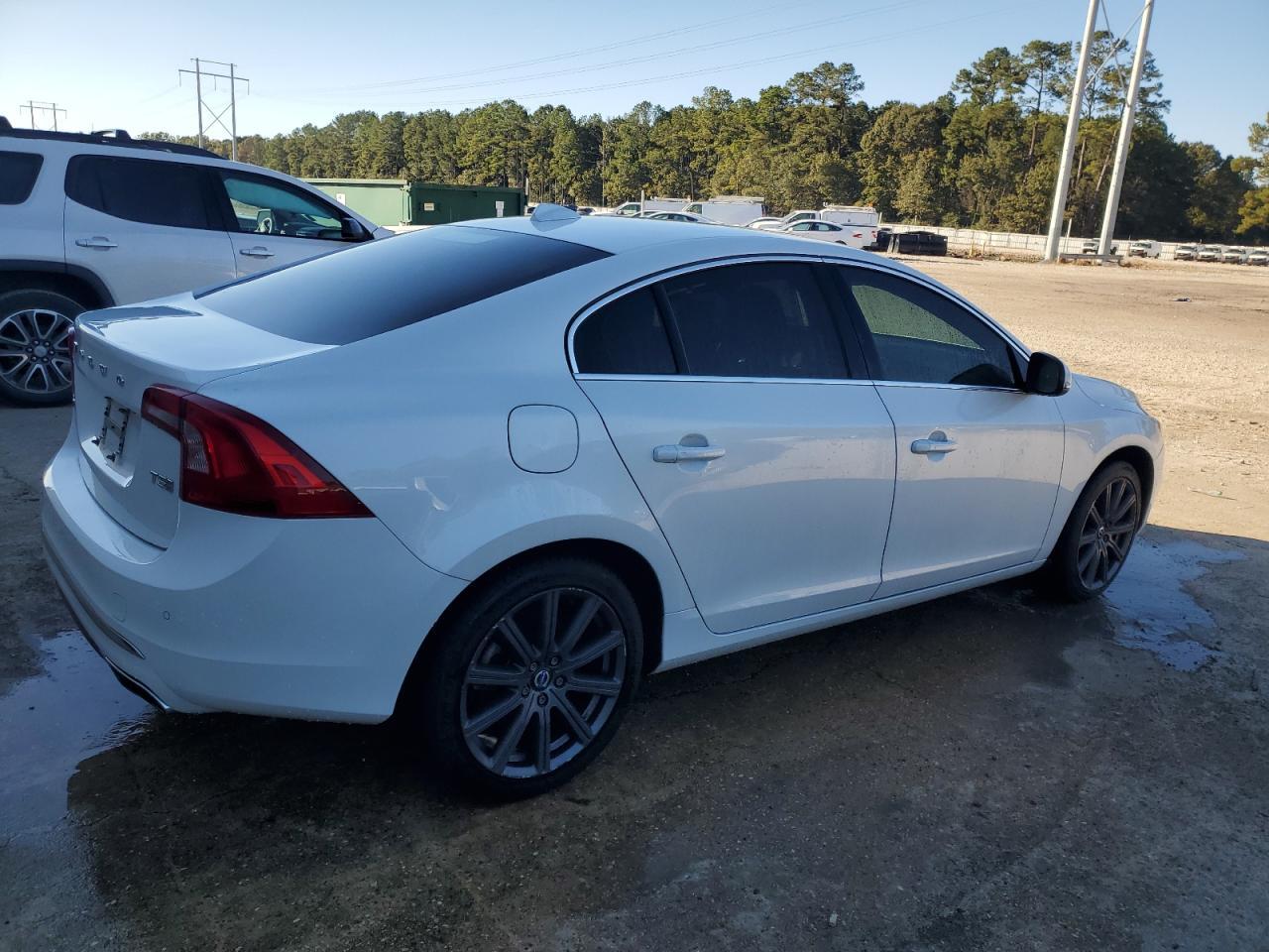 2018 VOLVO S60