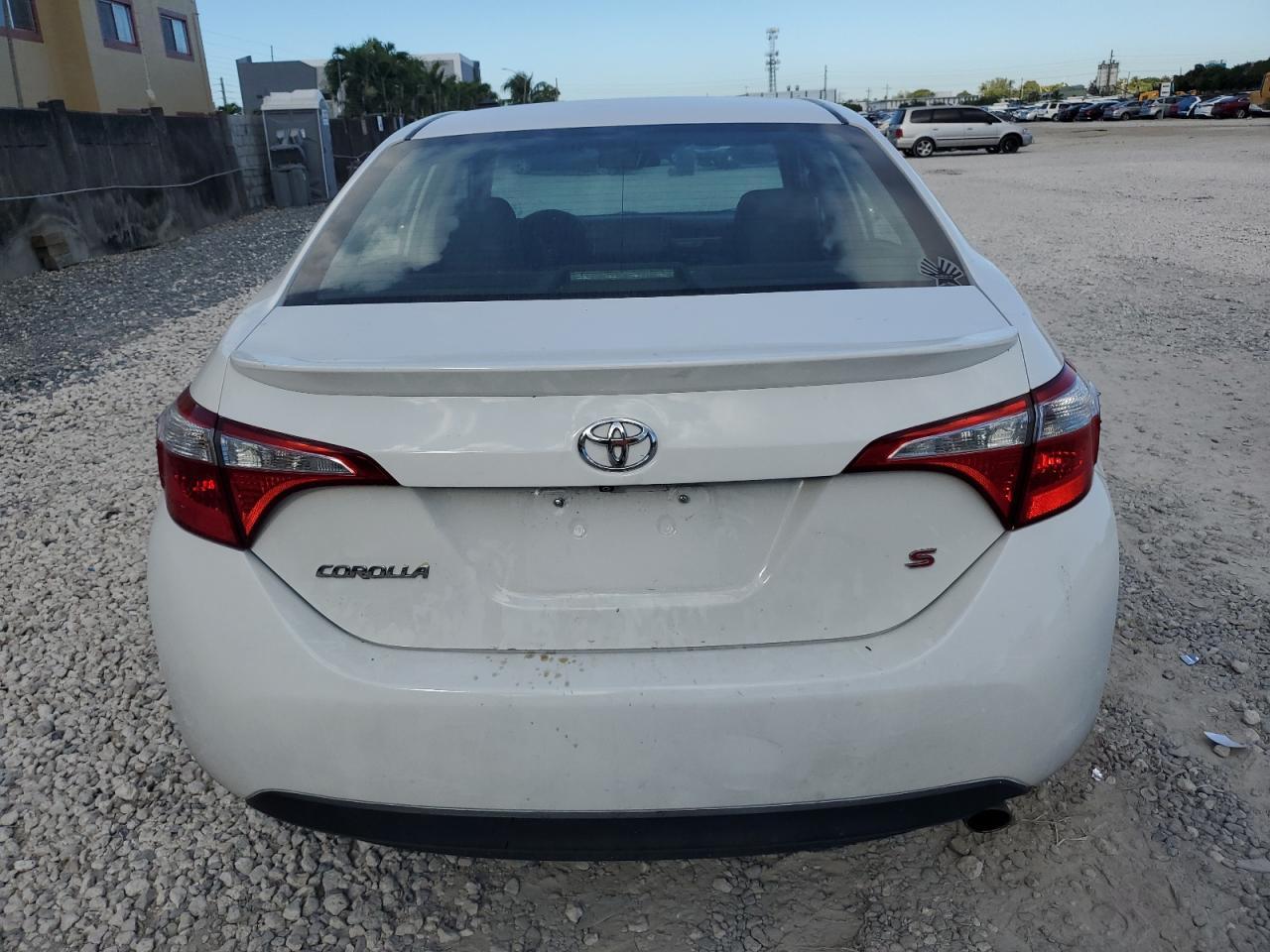 2015 TOYOTA COROLLA