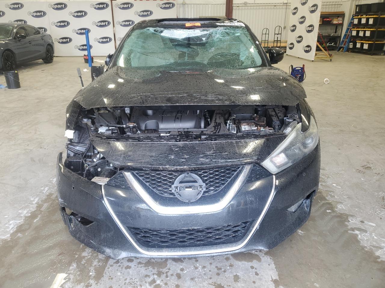 2018 NISSAN Maxima