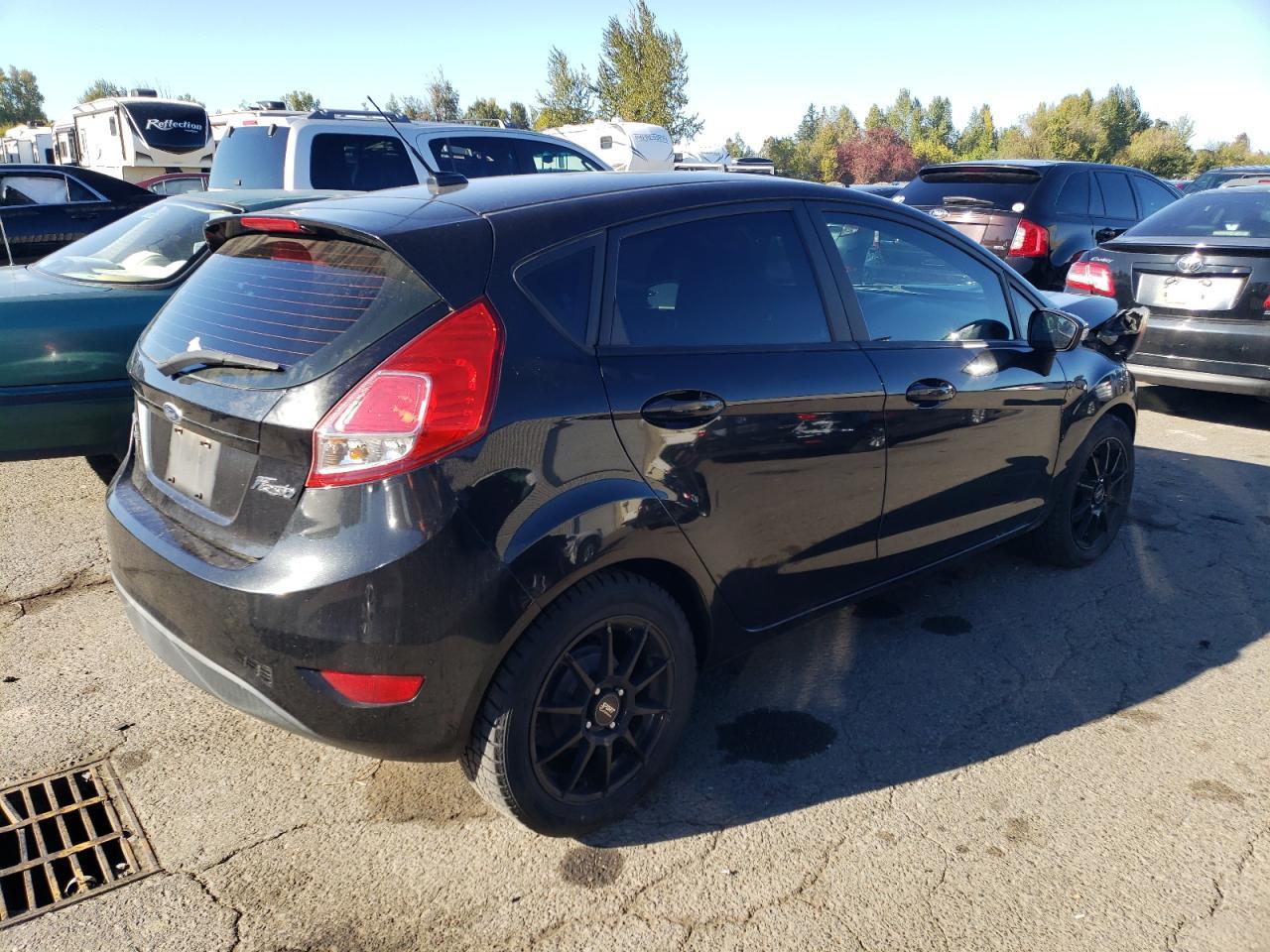 2015 FORD Fiesta