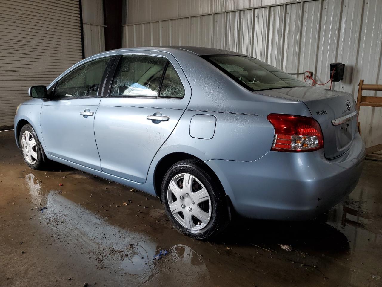 2010 TOYOTA YARIS