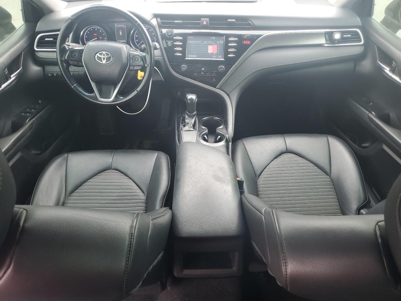 2018 TOYOTA CAMRY