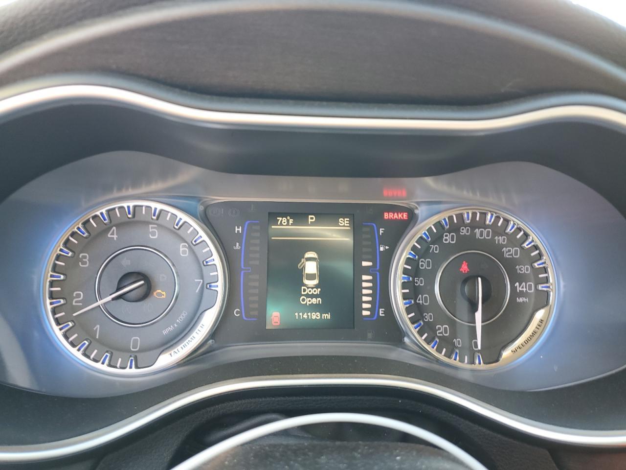 2016 CHRYSLER 200