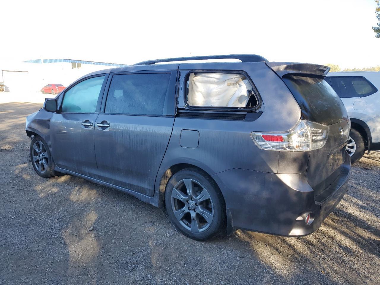 2017 TOYOTA SIENNA