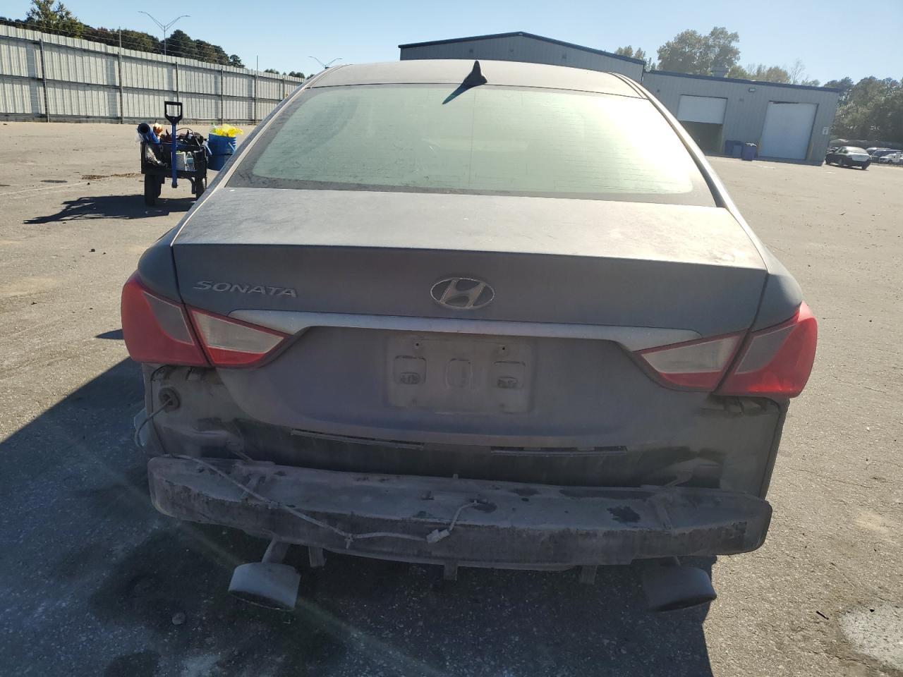 2011 HYUNDAI SONATA