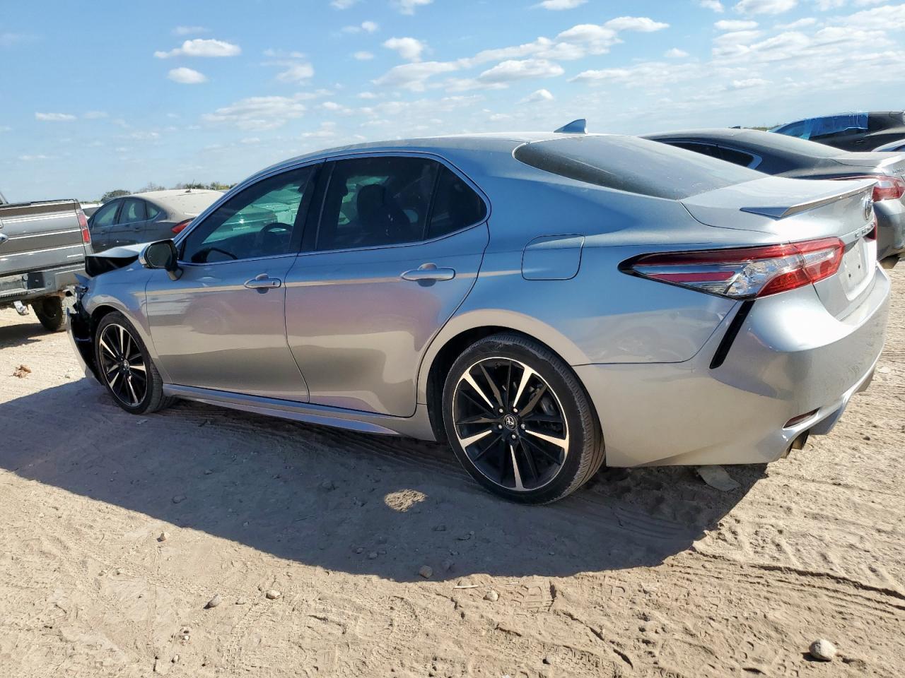 2019 TOYOTA CAMRY