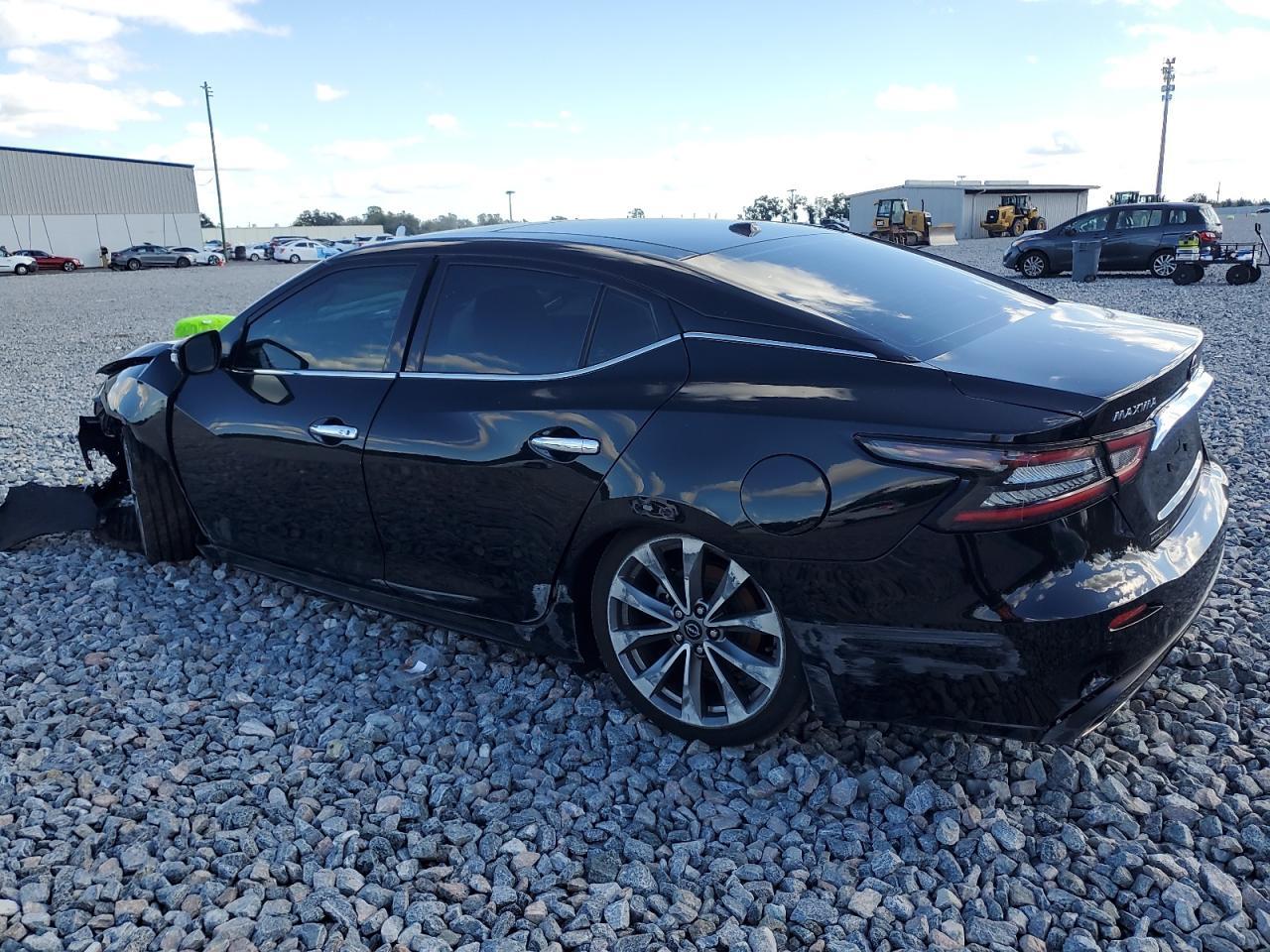 2023 NISSAN Maxima