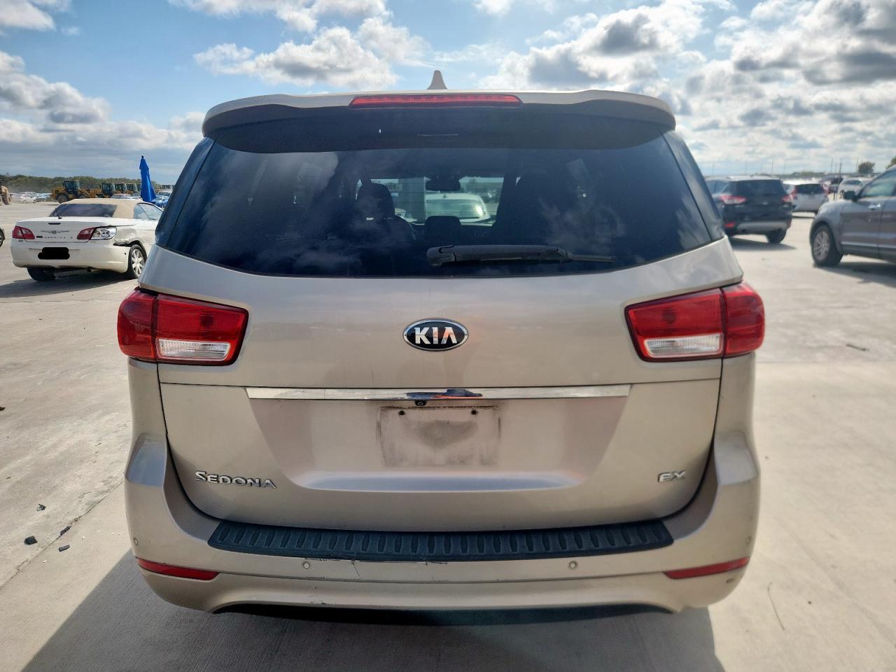 2015 KIA SEDONA