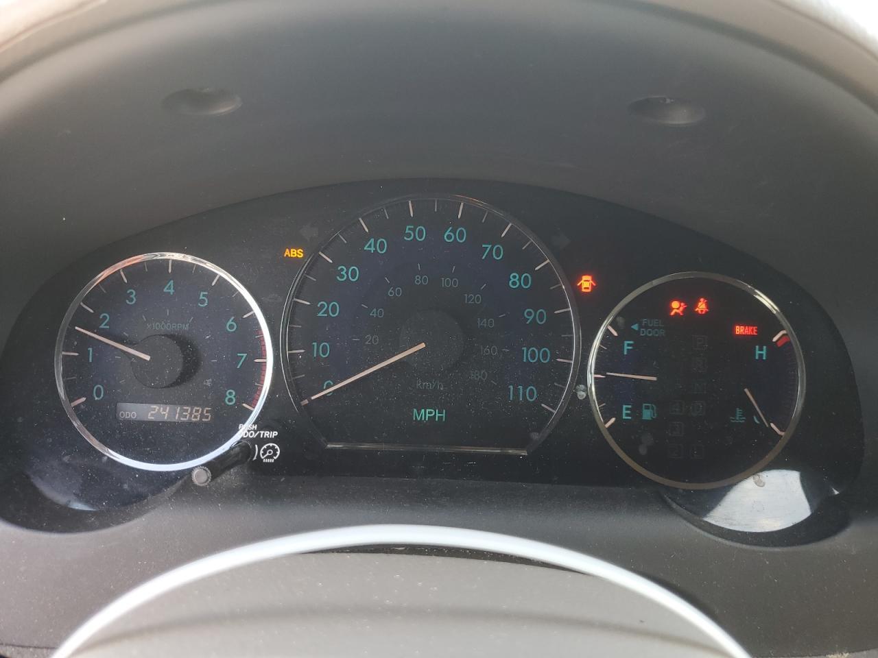 2010 TOYOTA SIENNA