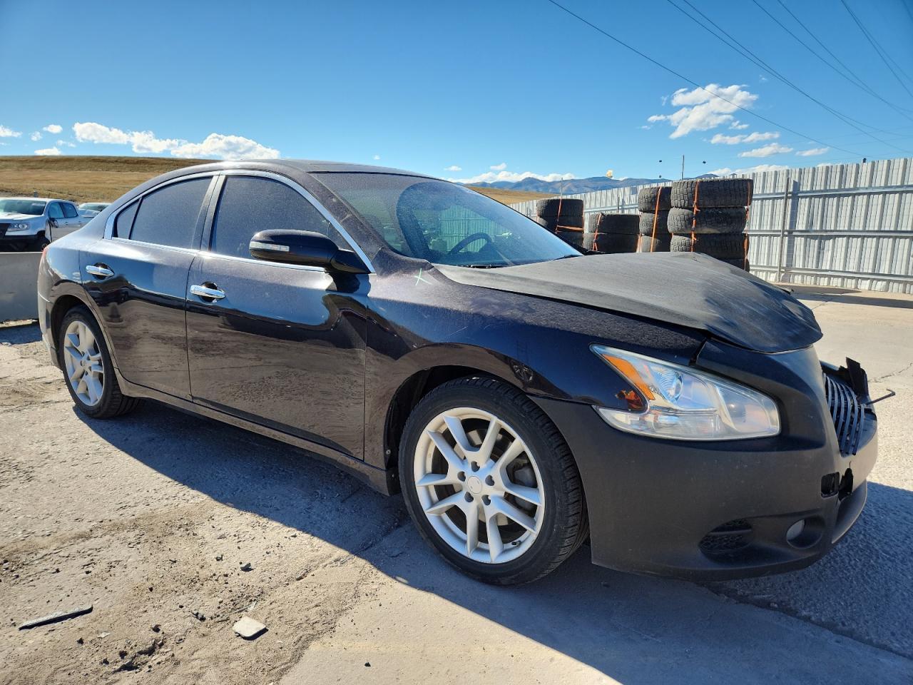 2011 NISSAN Maxima