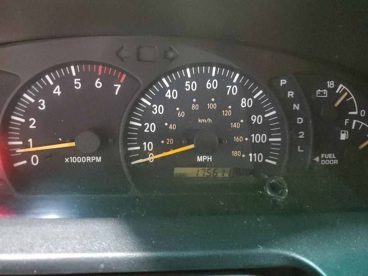 2002 TOYOTA TUNDRA