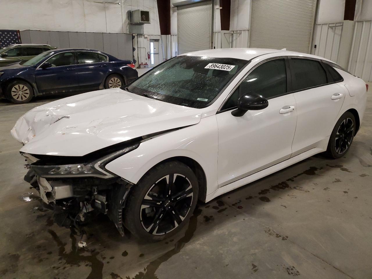 2022 KIA K5