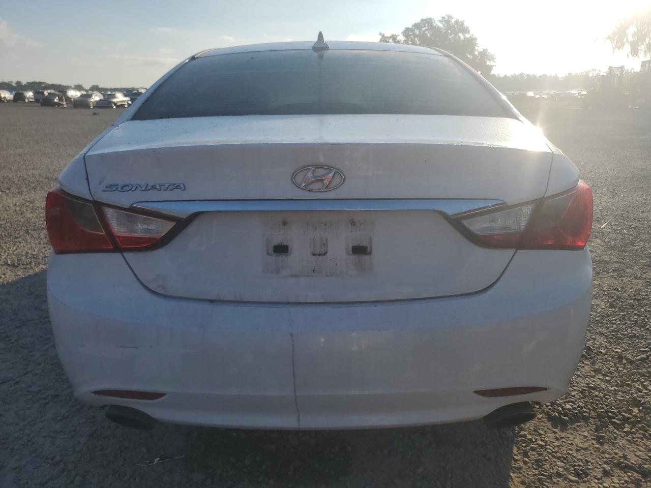 2011 HYUNDAI SONATA