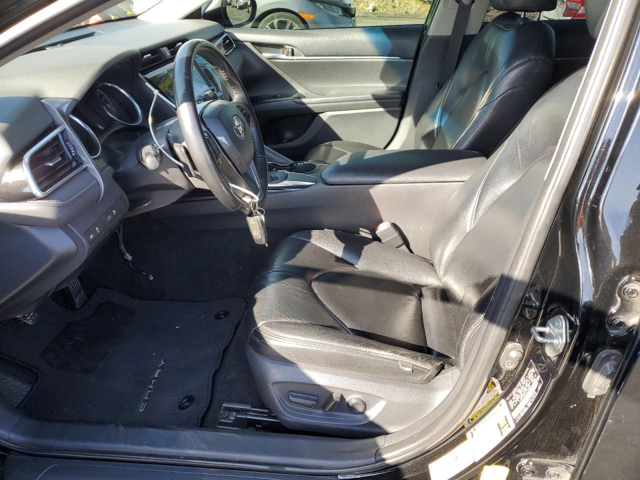 2018 TOYOTA CAMRY