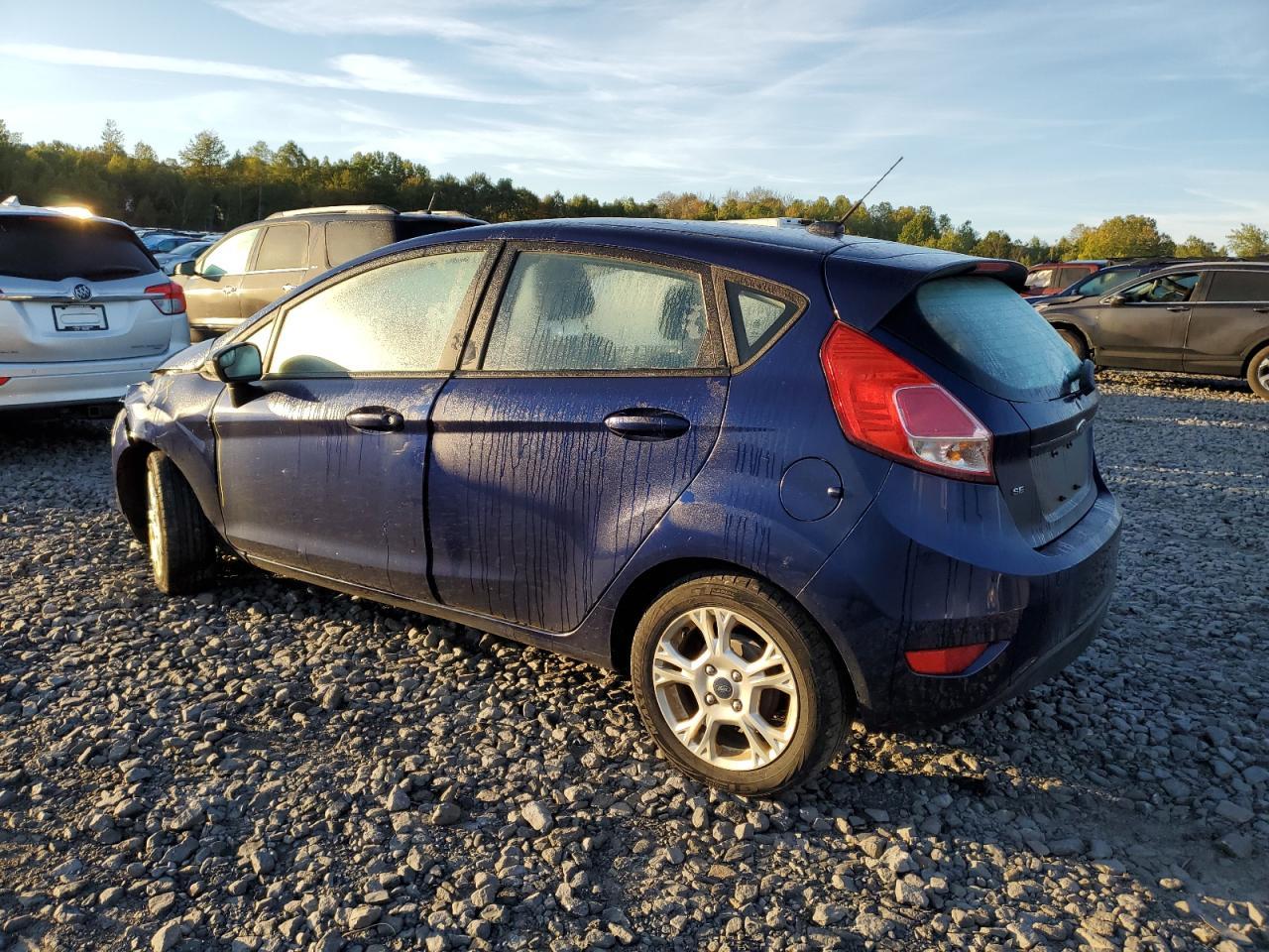 2016 FORD Fiesta