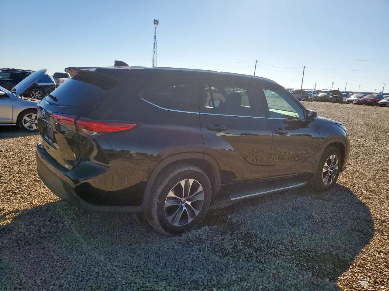 2022 TOYOTA HIGHLANDER