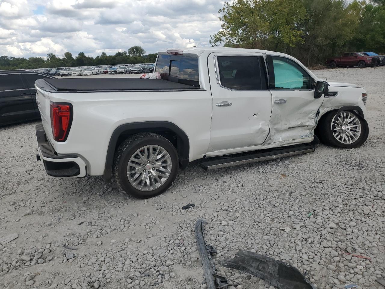 2025 GMC Sierra