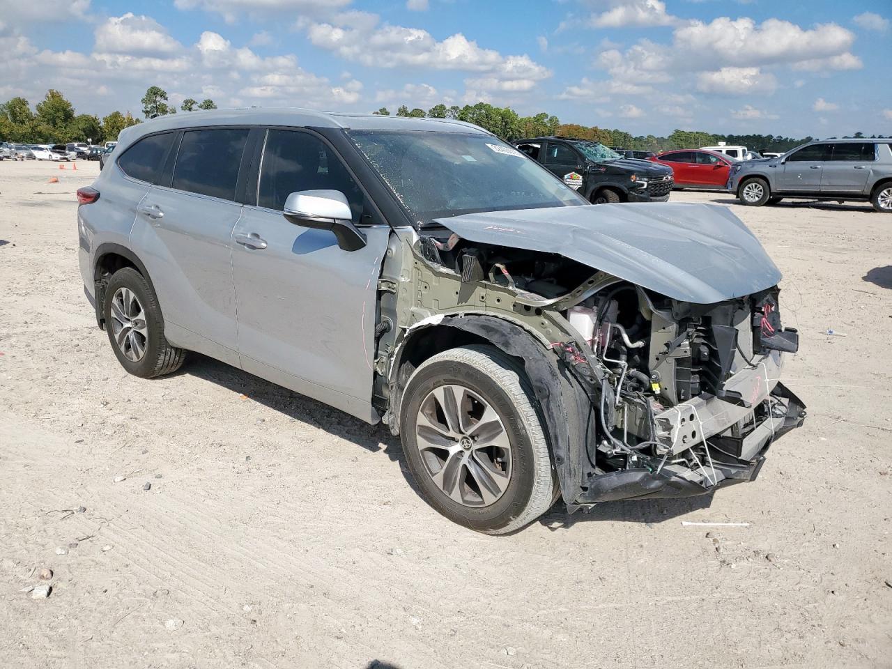 2023 TOYOTA HIGHLANDER