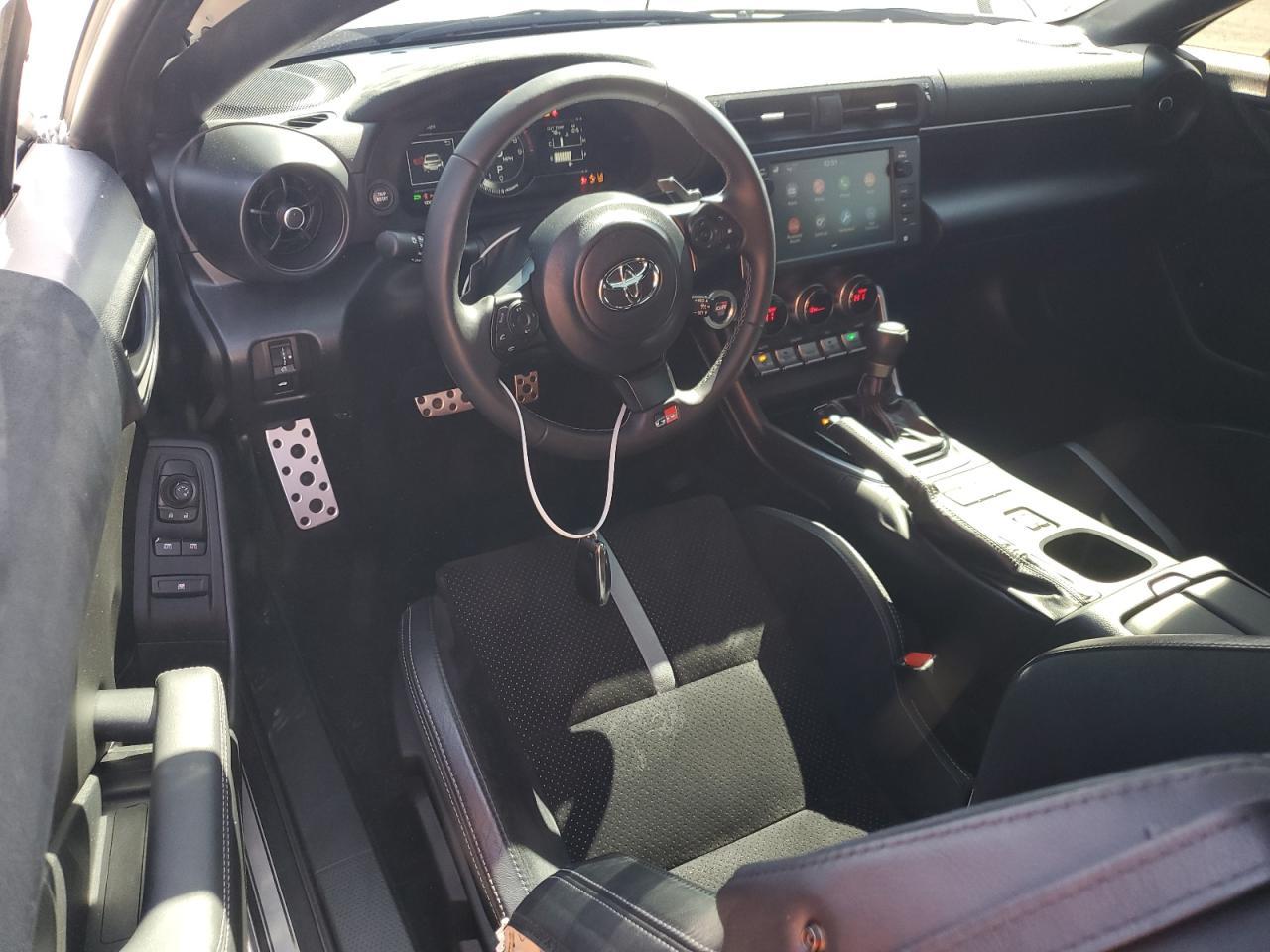 2025 TOYOTA GR 86