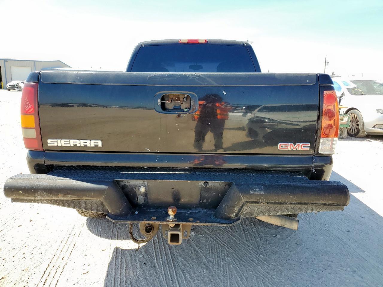 2005 GMC Sierra