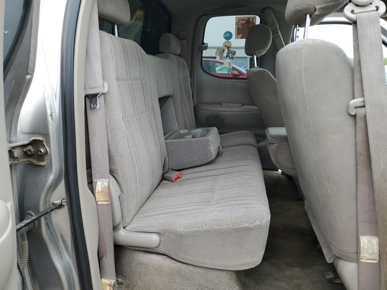 2002 TOYOTA TUNDRA