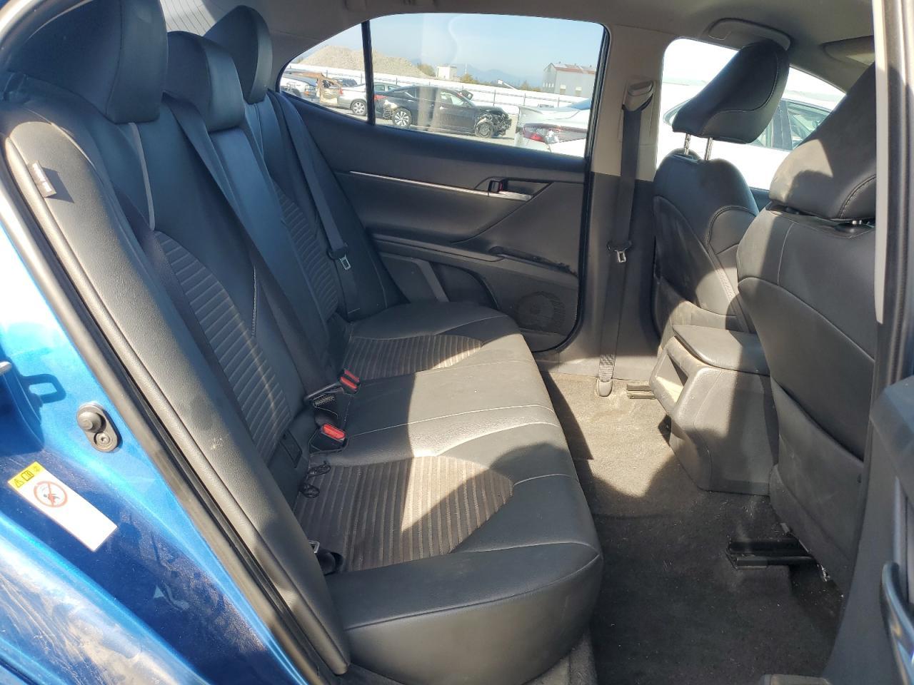 2018 TOYOTA CAMRY