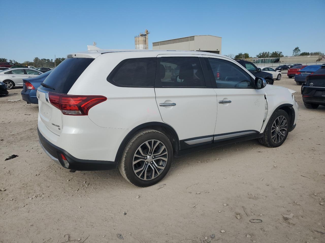 2017 MITSUBISHI outlander