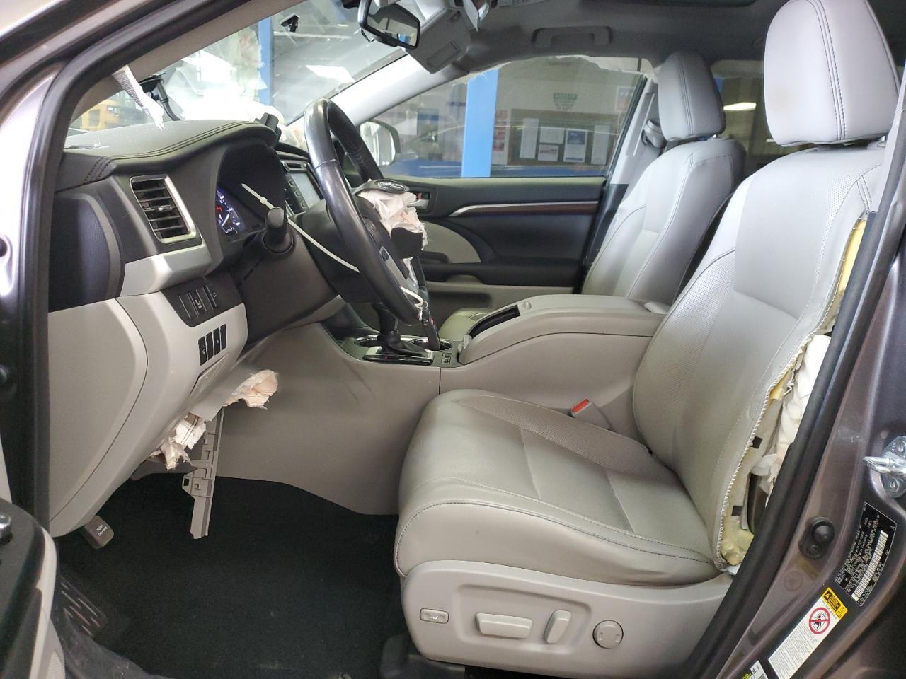 2015 TOYOTA HIGHLANDER