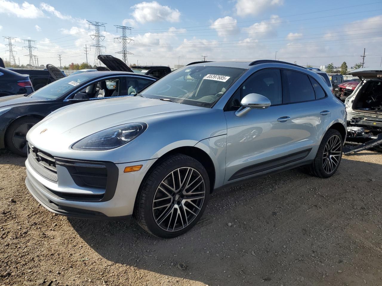2024 PORSCHE Macan