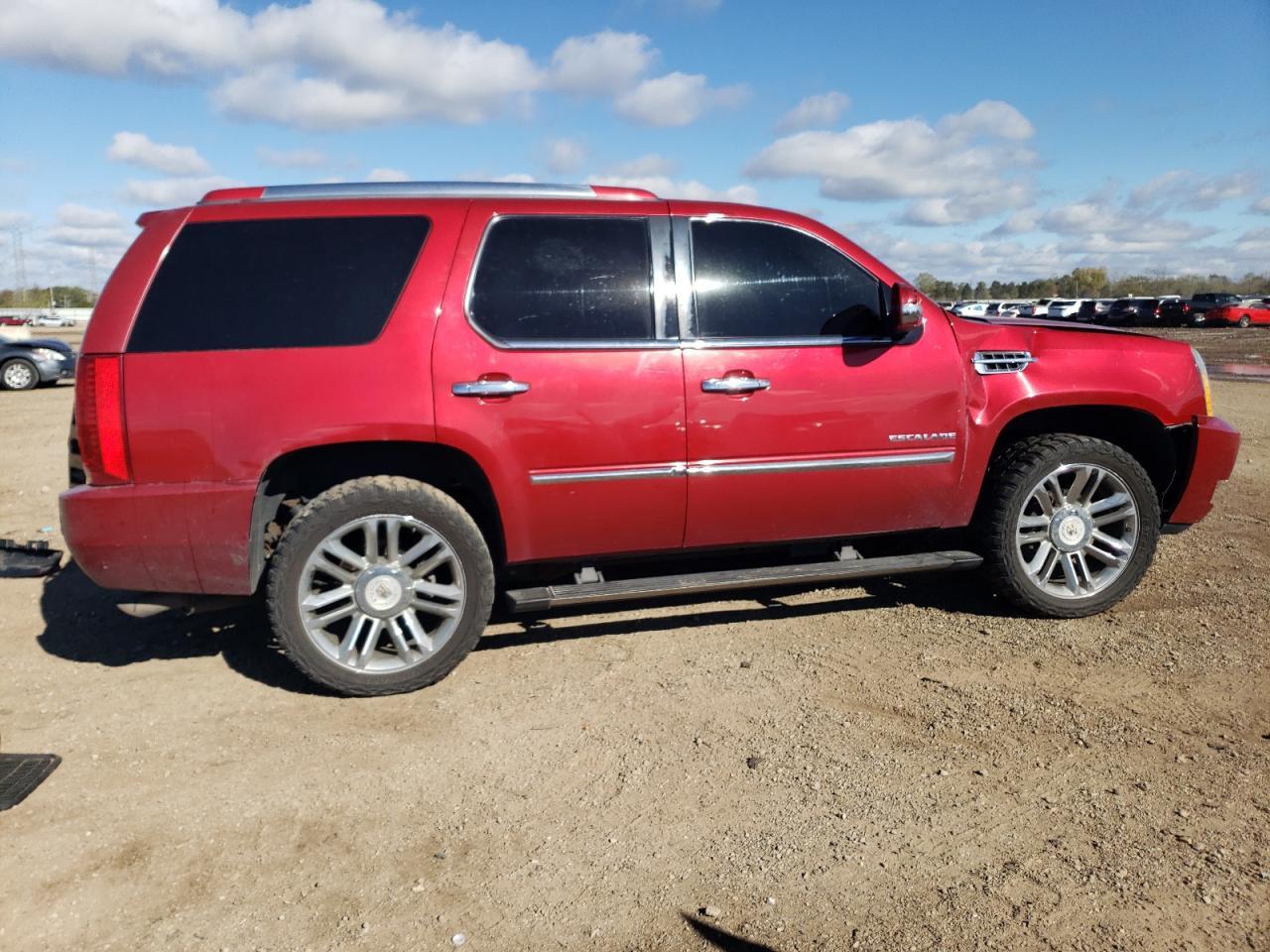 2012 CADILLAC ESCALADE