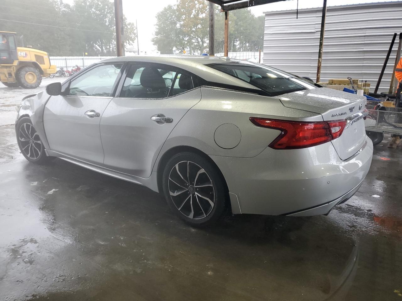 2016 NISSAN Maxima