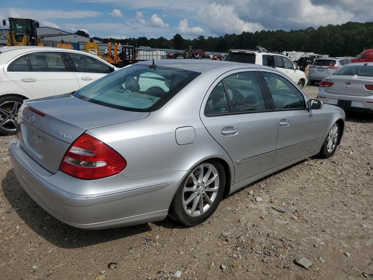 2005 MERCEDES-BENZ E-Class