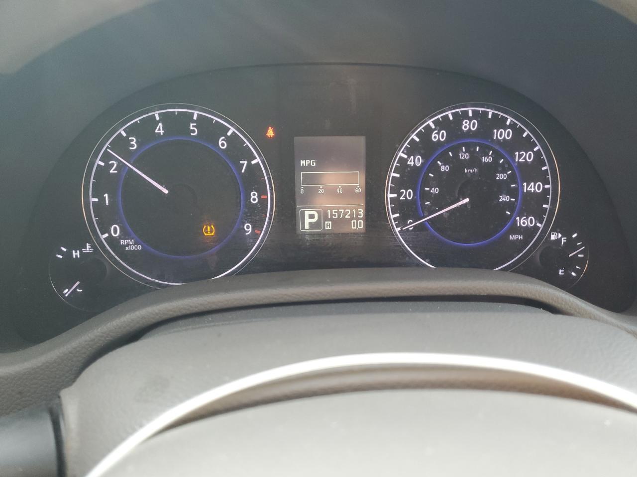 2011 INFINITI G37