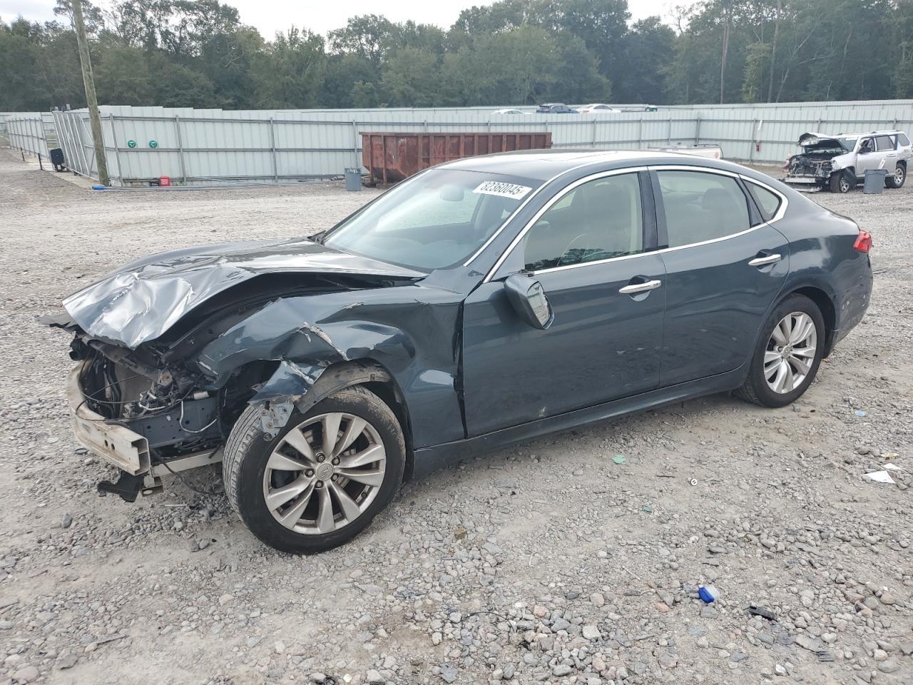 2011 INFINITI M37