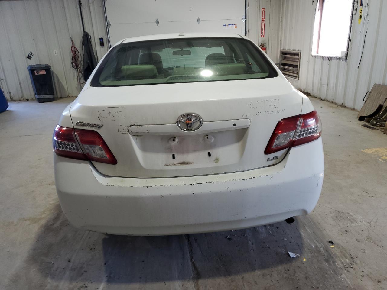 2011 TOYOTA CAMRY