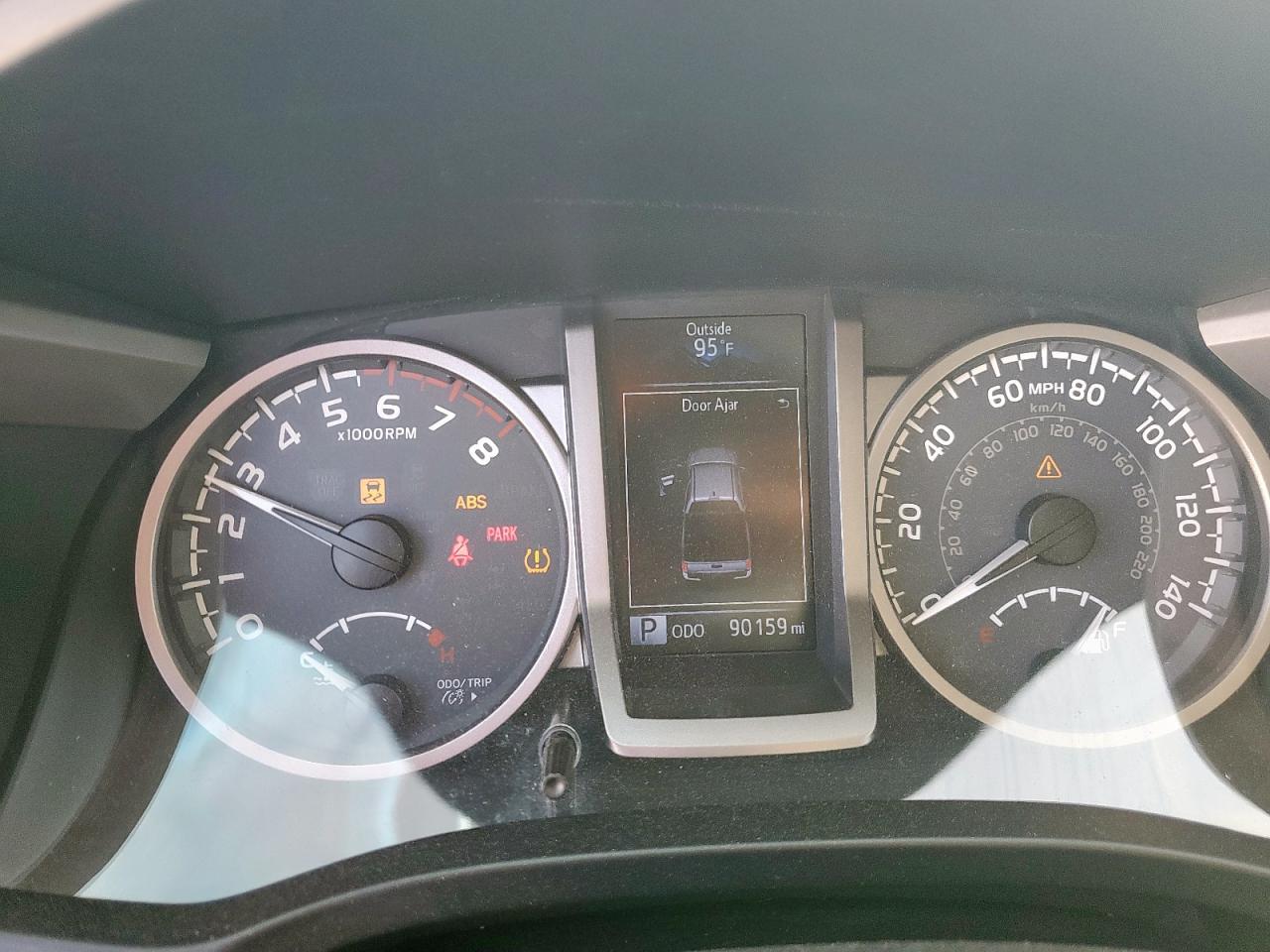 2016 TOYOTA TACOMA