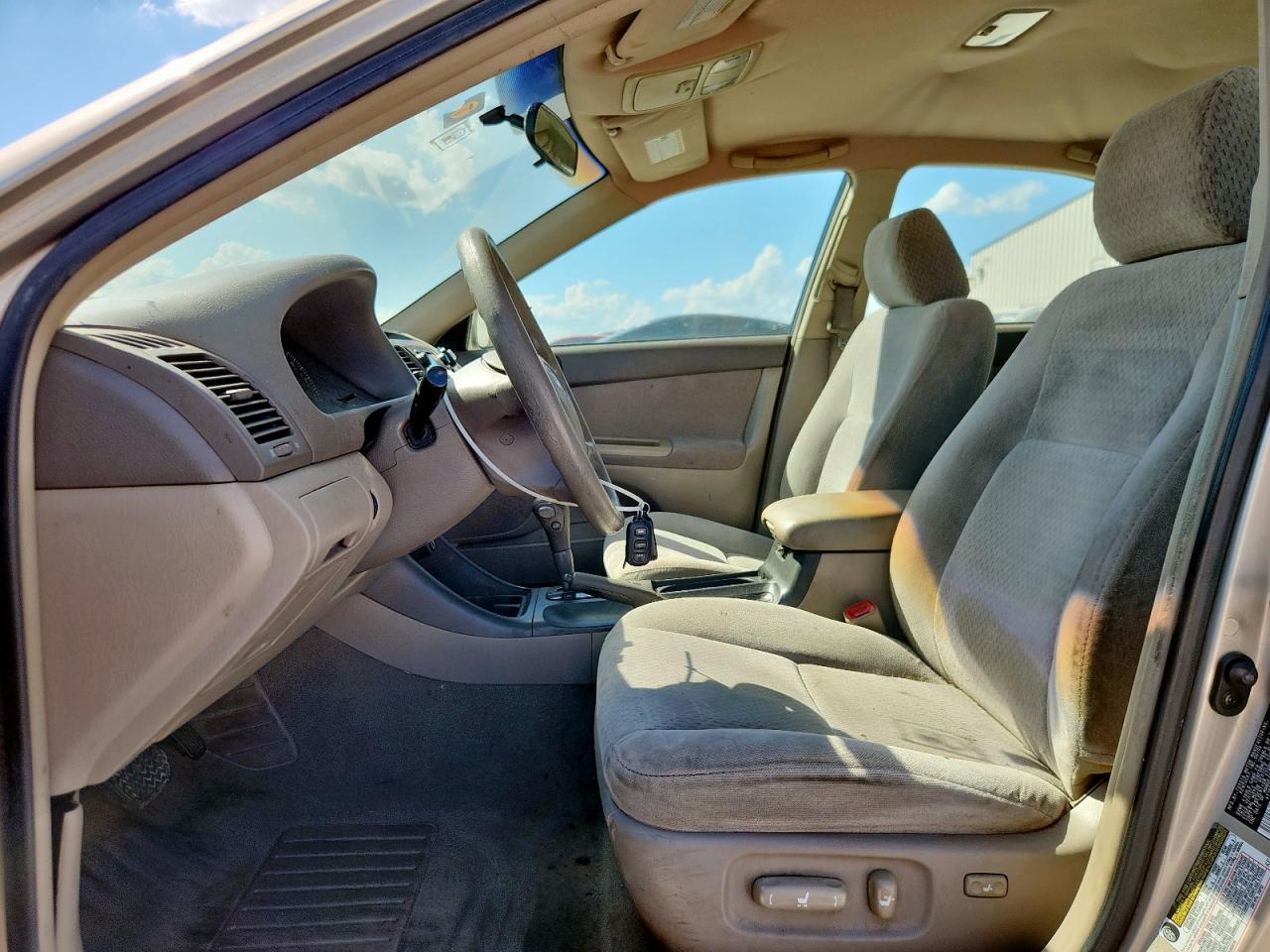 2004 TOYOTA CAMRY