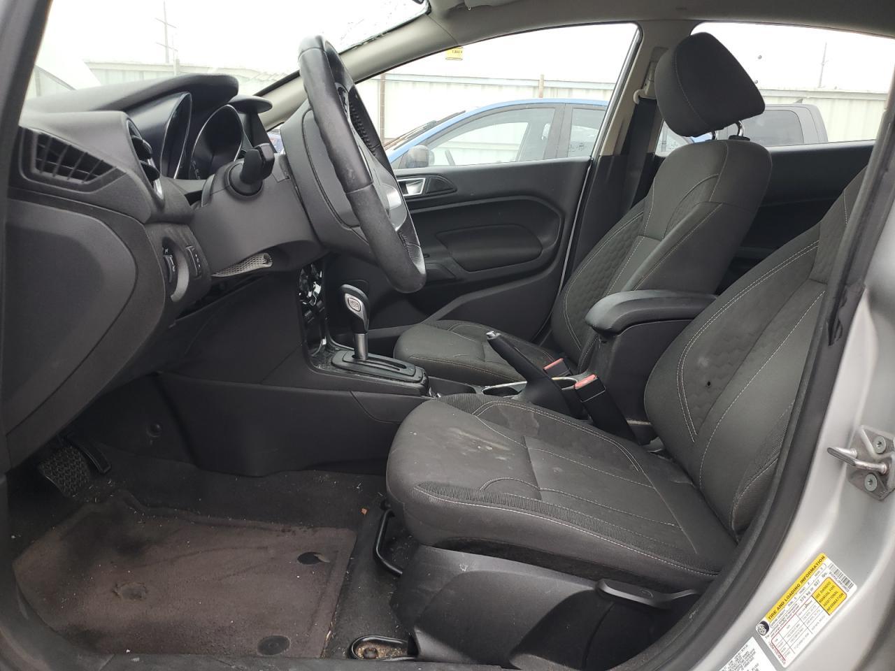2015 FORD Fiesta