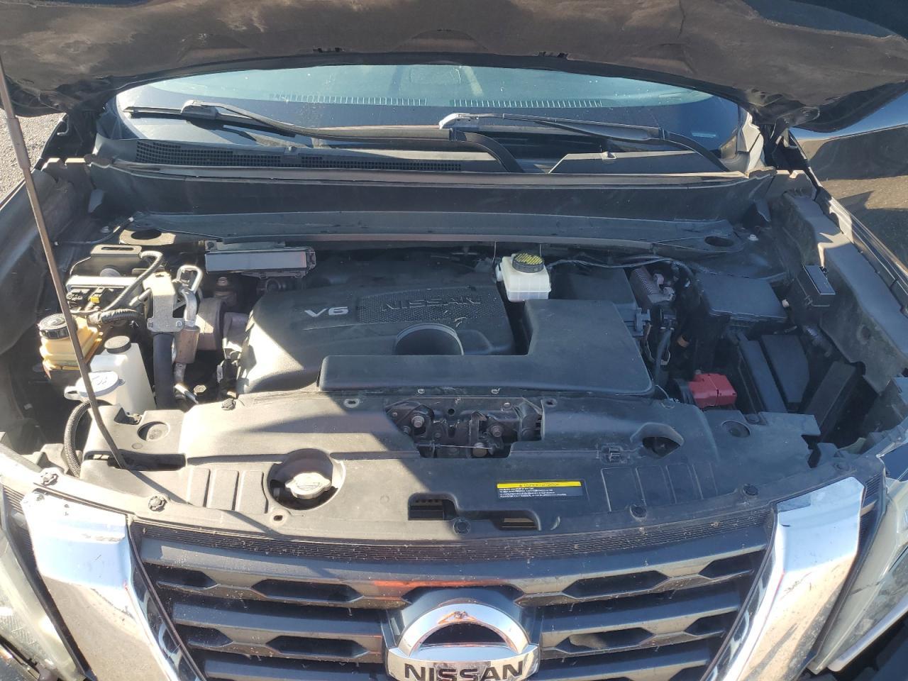 2017 NISSAN PATHFINDER