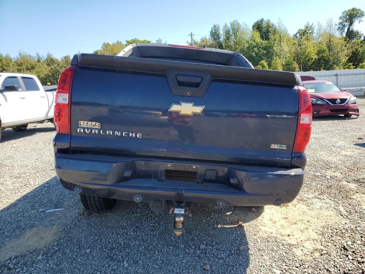 2011 CHEVROLET Avalanche