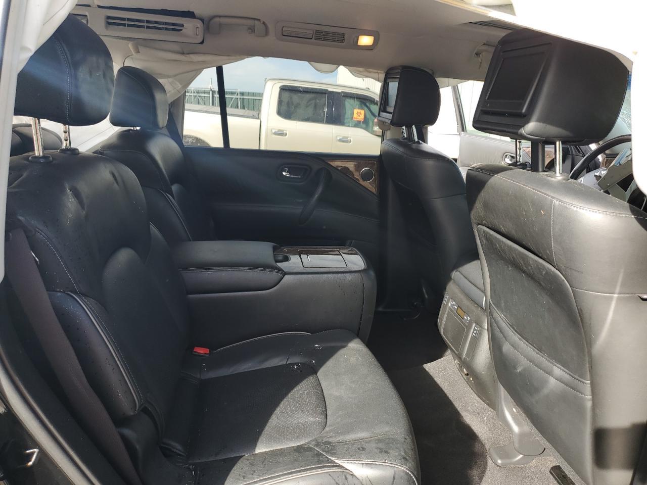 2016 INFINITI QX80