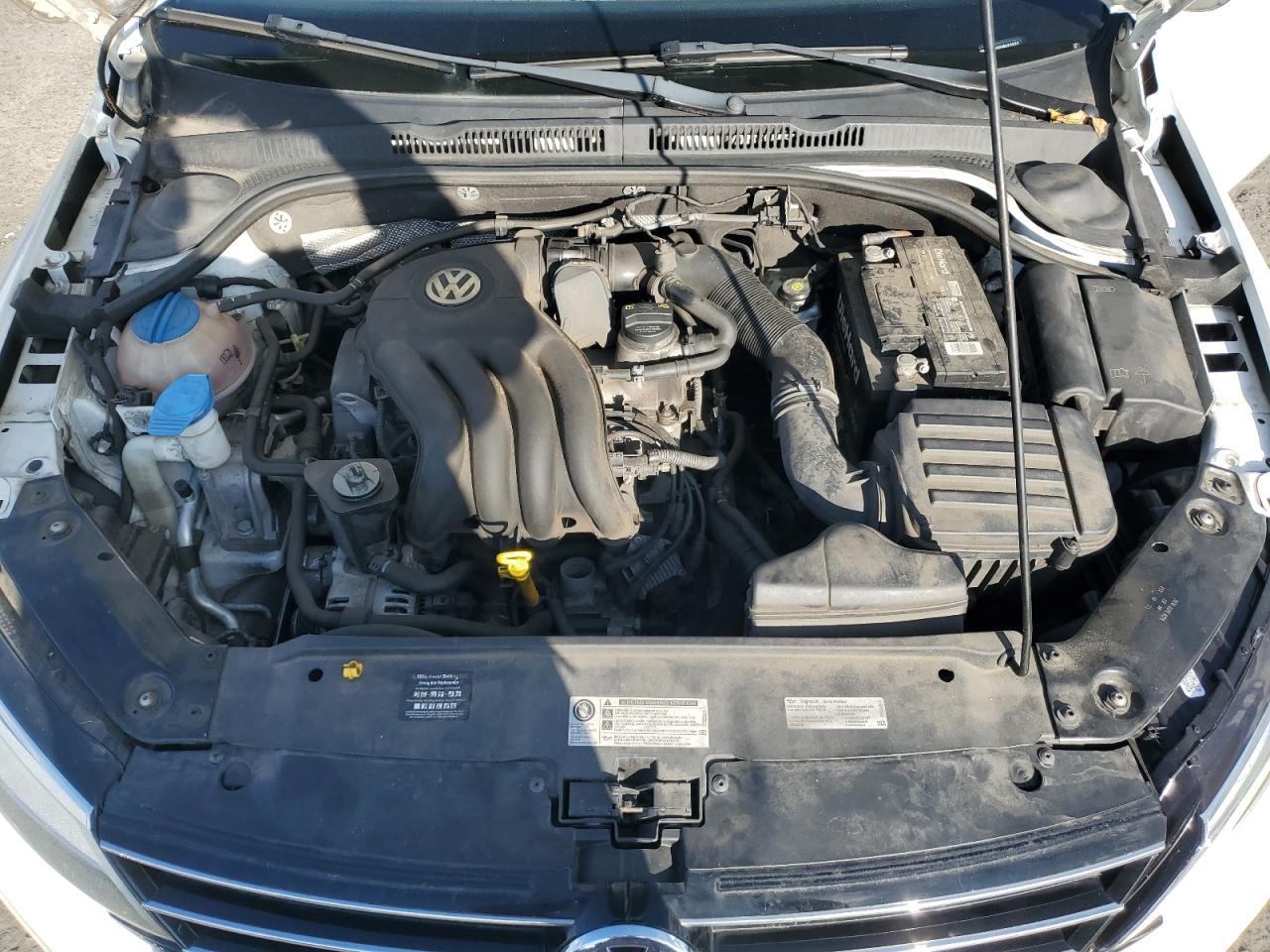 2015 VOLKSWAGEN JETTA