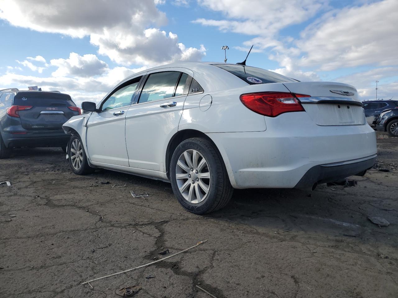 2014 CHRYSLER 200
