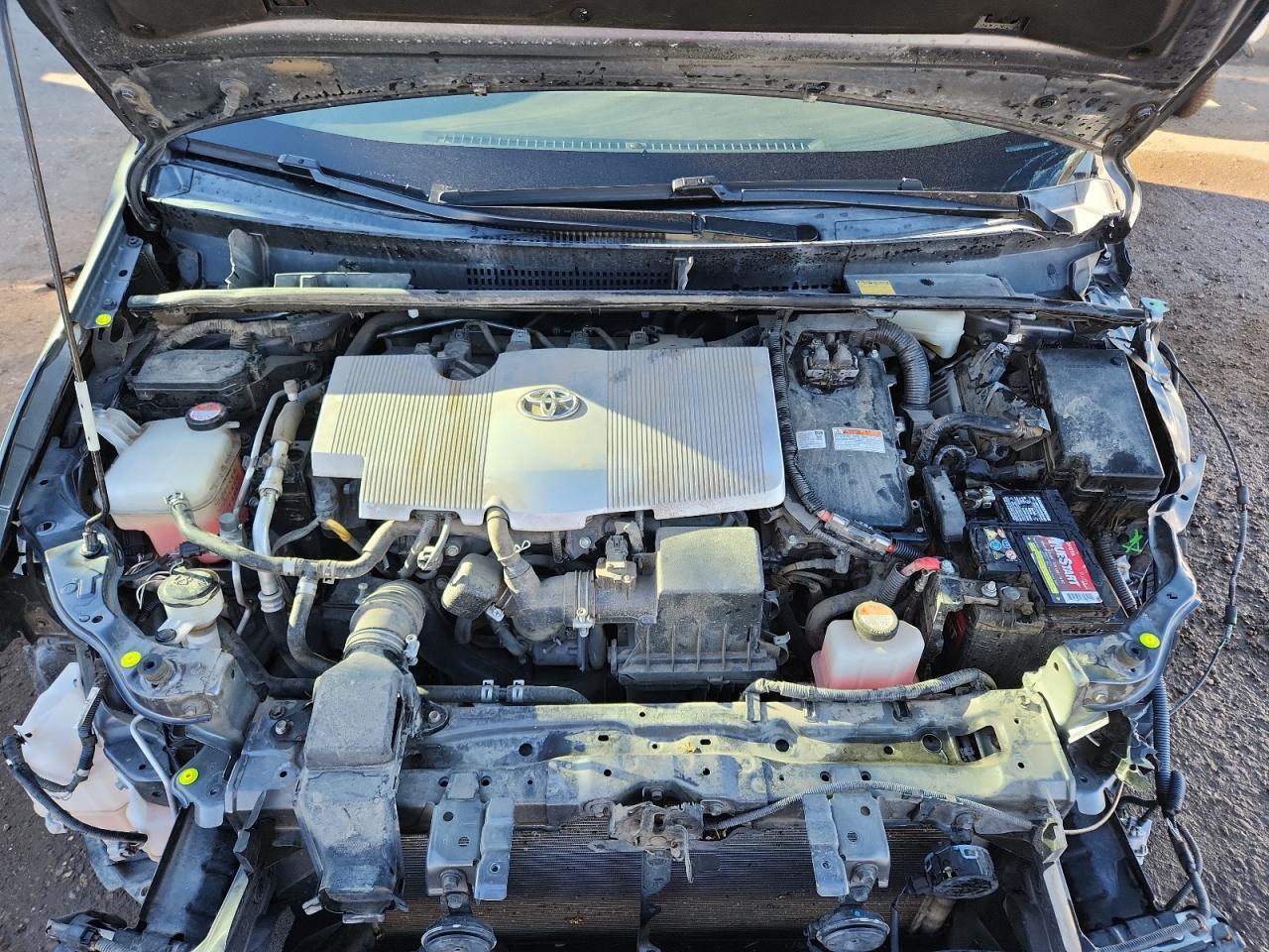 2016 TOYOTA PRIUS
