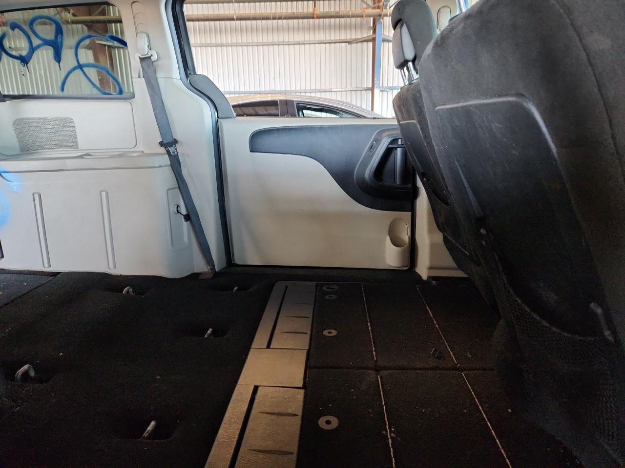 2013 DODGE GRAND CARAVAN